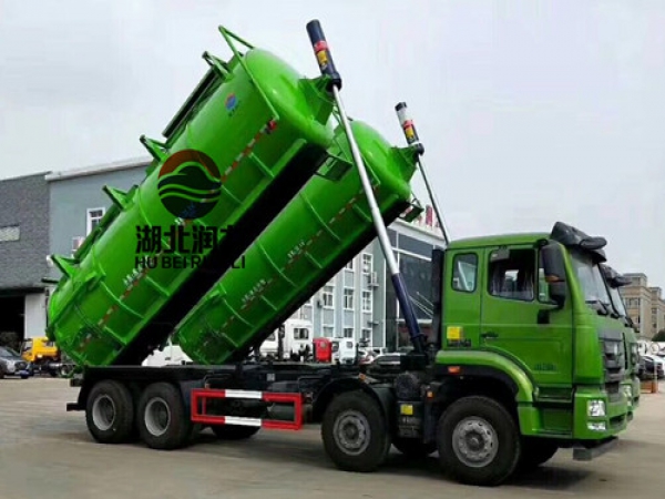 重型20噸吸污車(chē)--重汽豪瀚前四后八20方吸污車(chē)