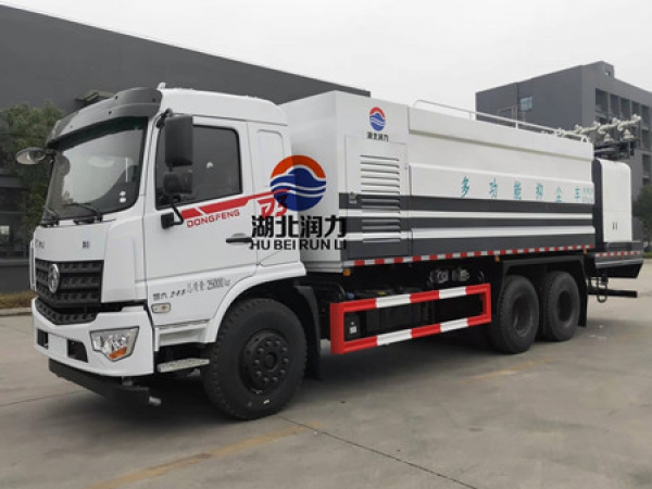 礦山爆破抑塵車(chē)--新疆東風(fēng)專(zhuān)底20方多功能抑塵車(chē)